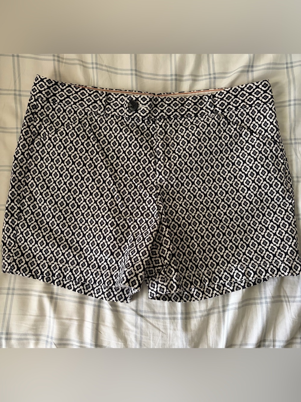 Dockers Women's Shorts Size 14 Black and White.